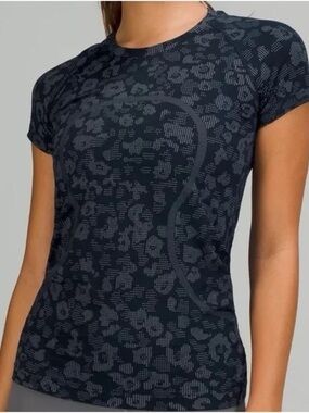 Lululemon Swiftly Tech size 2